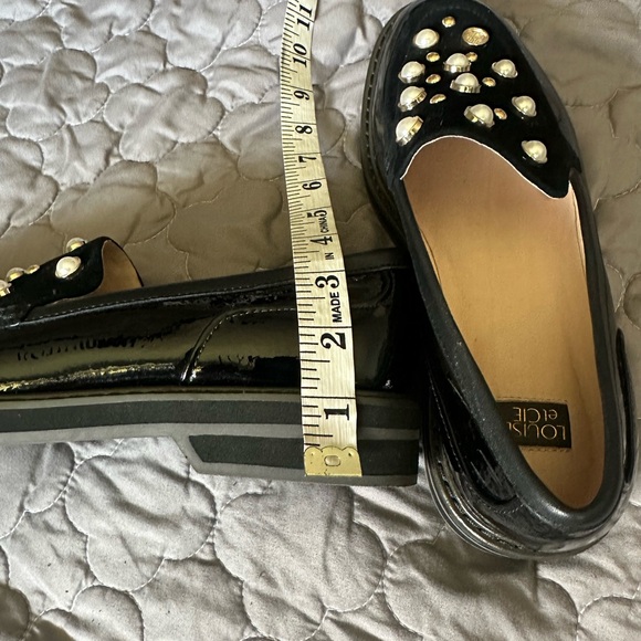 Louise et Cie Elegant Black Loafers with Pearl Detailing - Picture 5 of 6